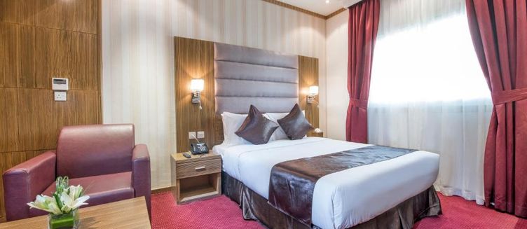 Фото отеля Royal Tulip Hotel