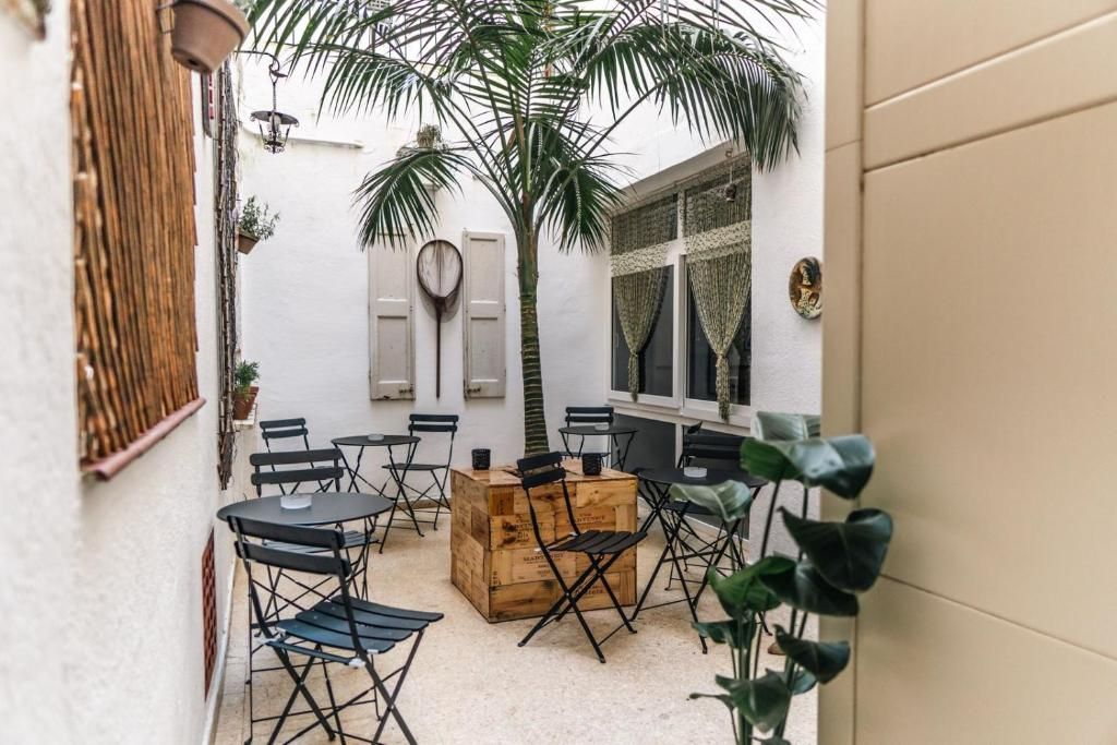 Хостел «Hostal Regina» фото 5