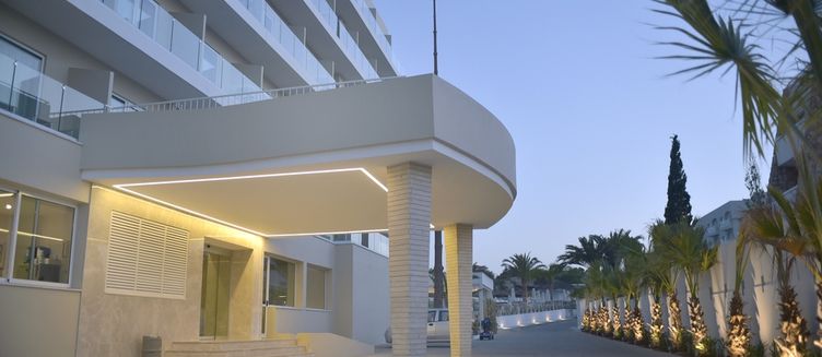 Фото отеля Sunrise Gardens