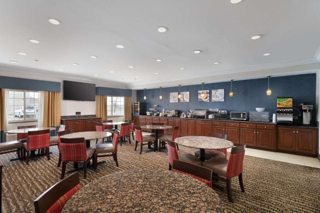 Comfort Inn North фото 8