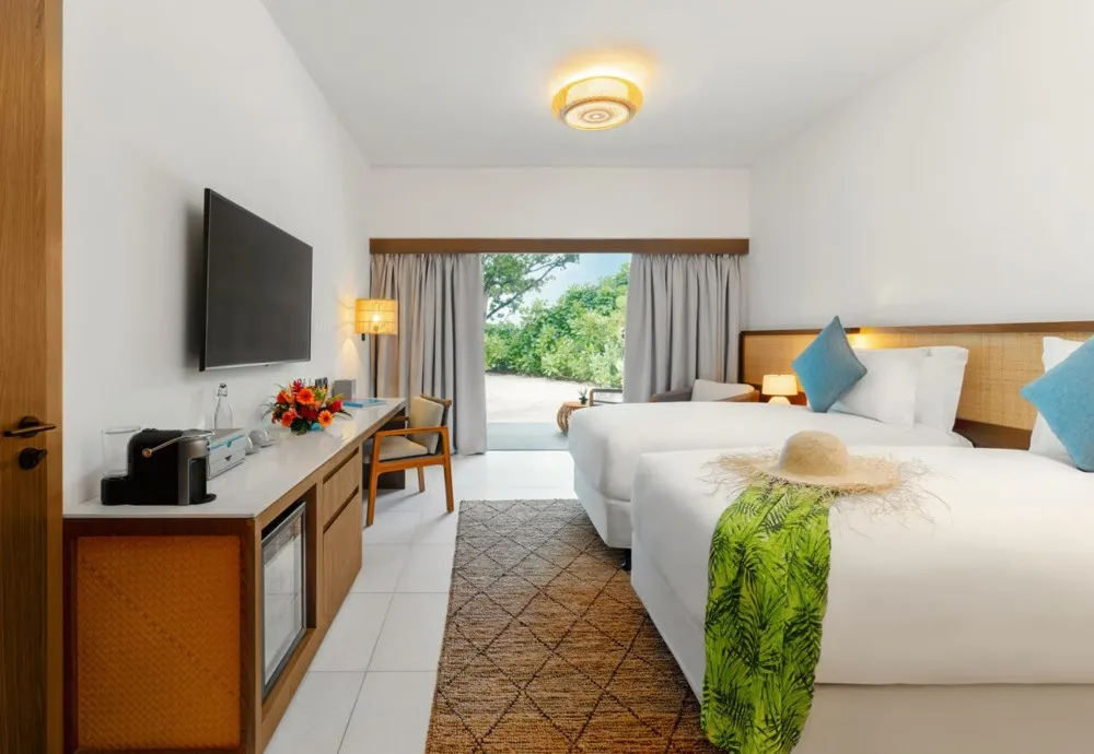 Avani Barbarons Seychelles Resort фото 45