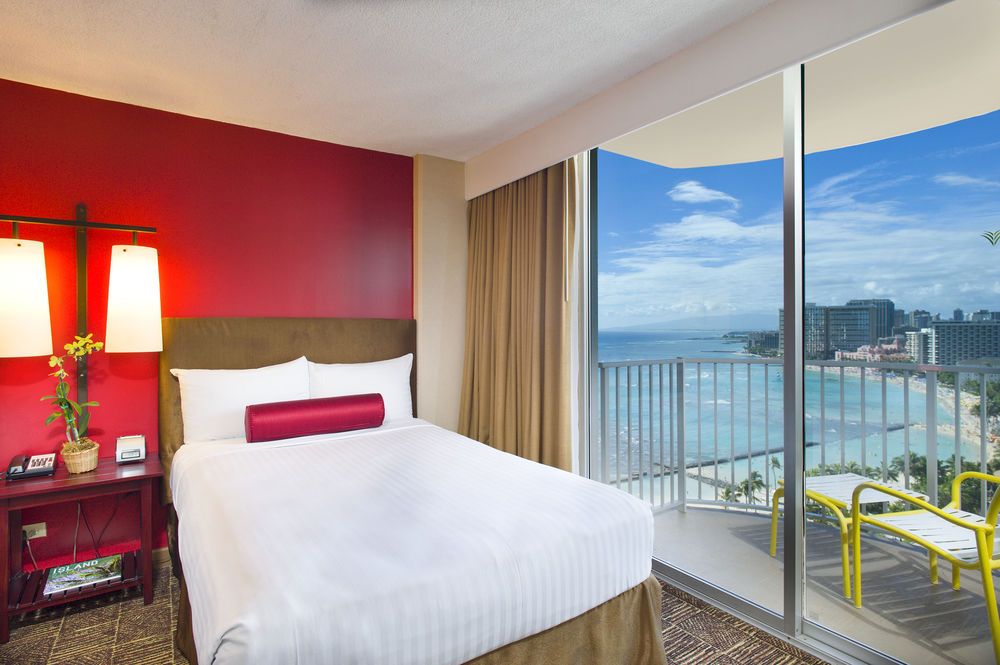 Aston Waikiki Beach Hotel фото 50