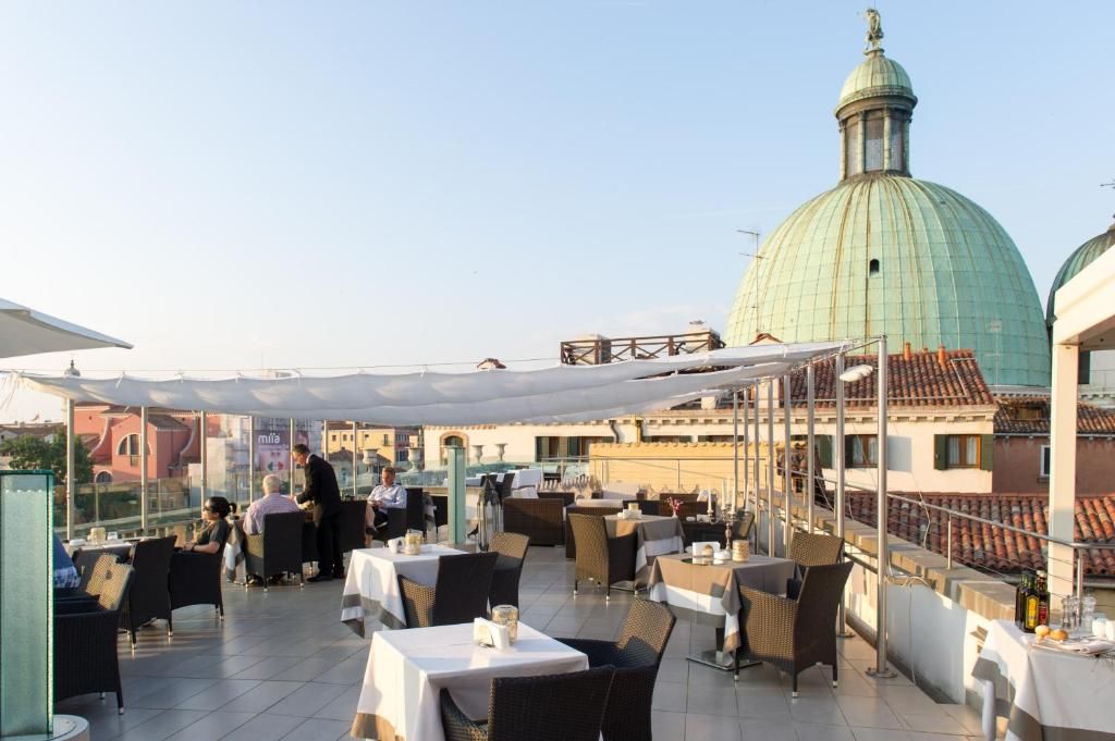 Hotel Carlton on the Grand Canal фото 31