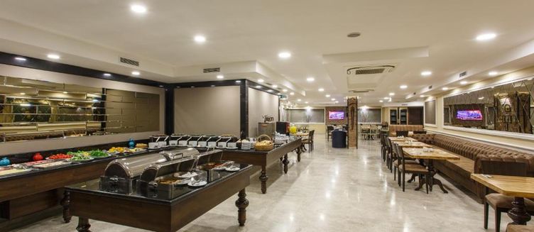 Фото отеля Antroyal Hotel