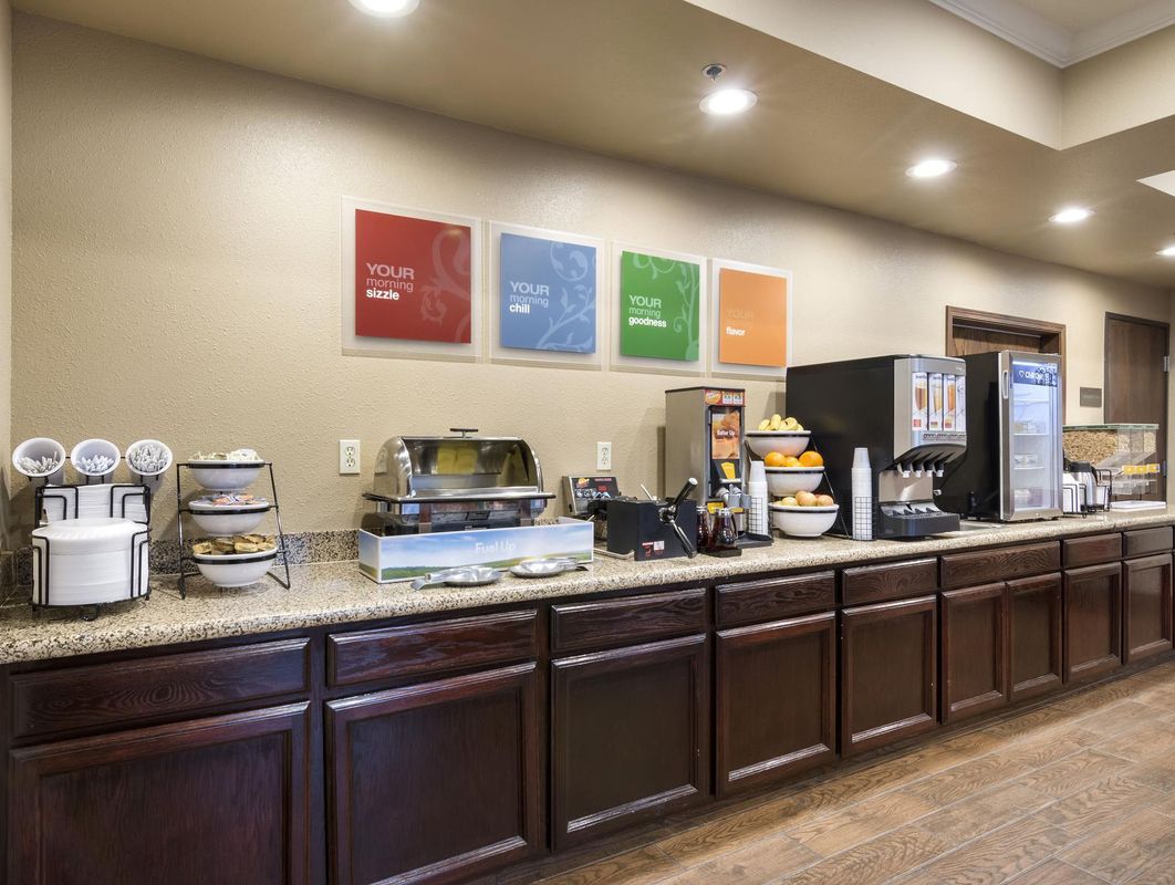 Comfort Inn & Suites Sacramento – University Area фото 7