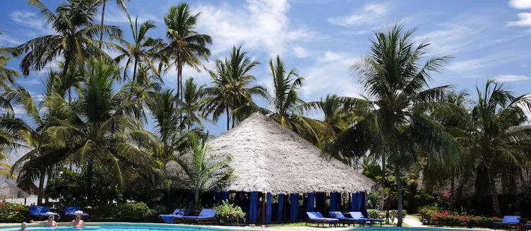 Фото отеля Breezes Beach Club and Spa