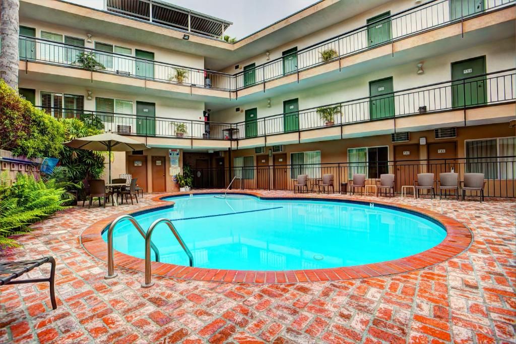 Dunes Inn Wilshire фото 24