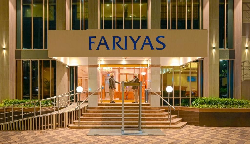 Fariyas Hotel Mumbai фото 46