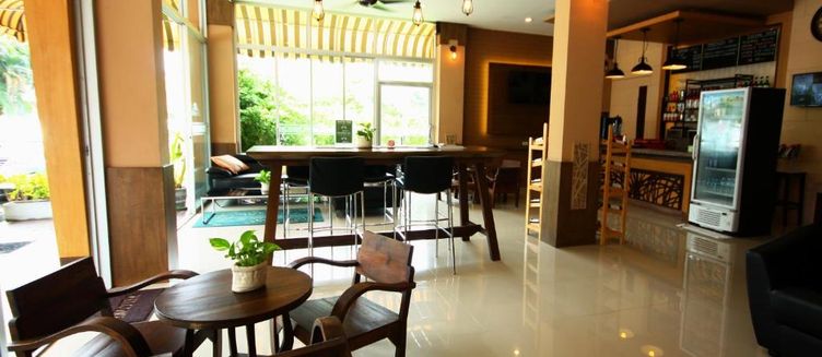 Фото отеля Breezotel