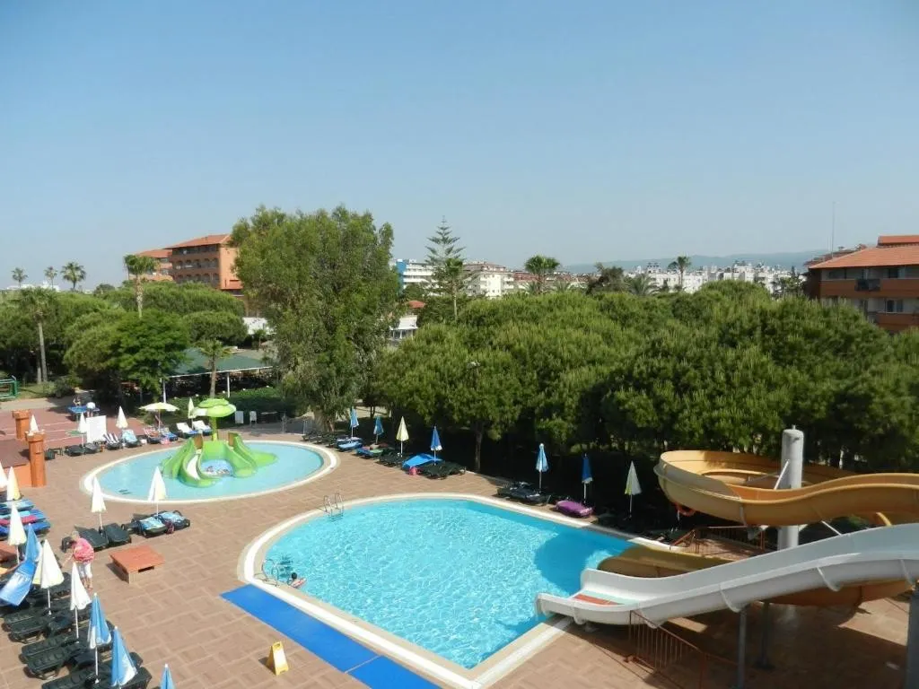 Club Turtas Beach Hotel фото 9