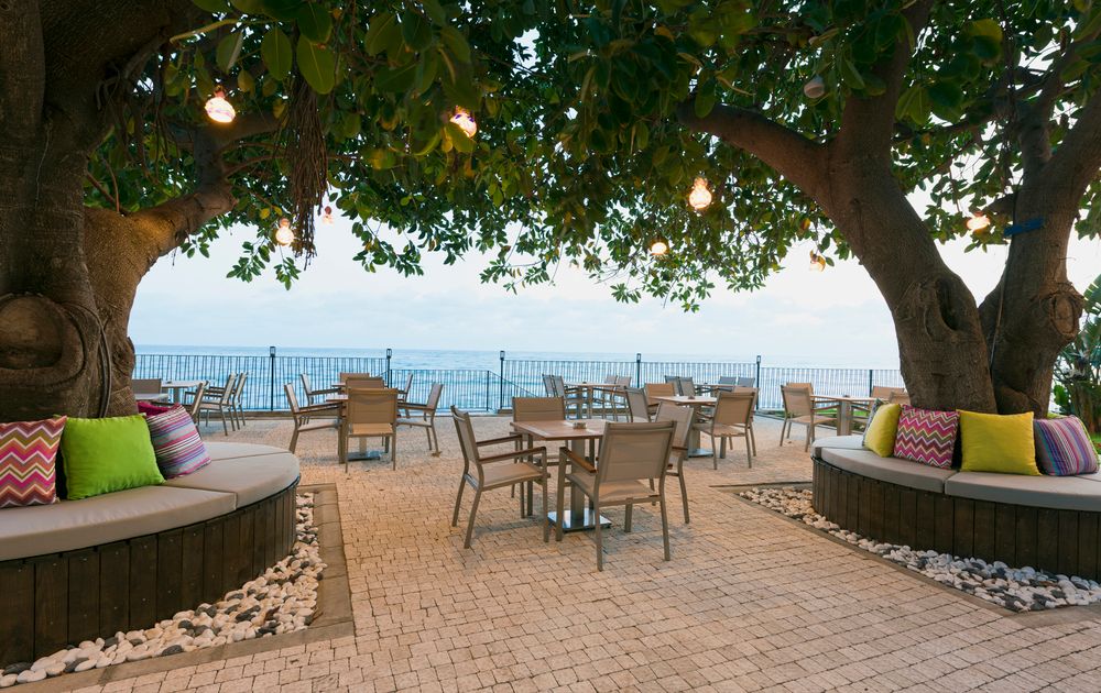 Floria Beach Hotel фото 40