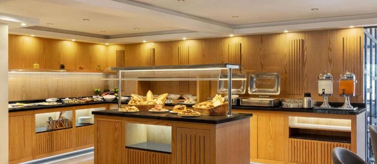 Фото отеля Days Inn by Wyndham Istanbul Arnavutkoy