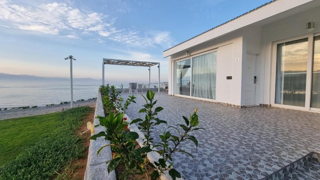 Holiday Beach Resort фото 35
