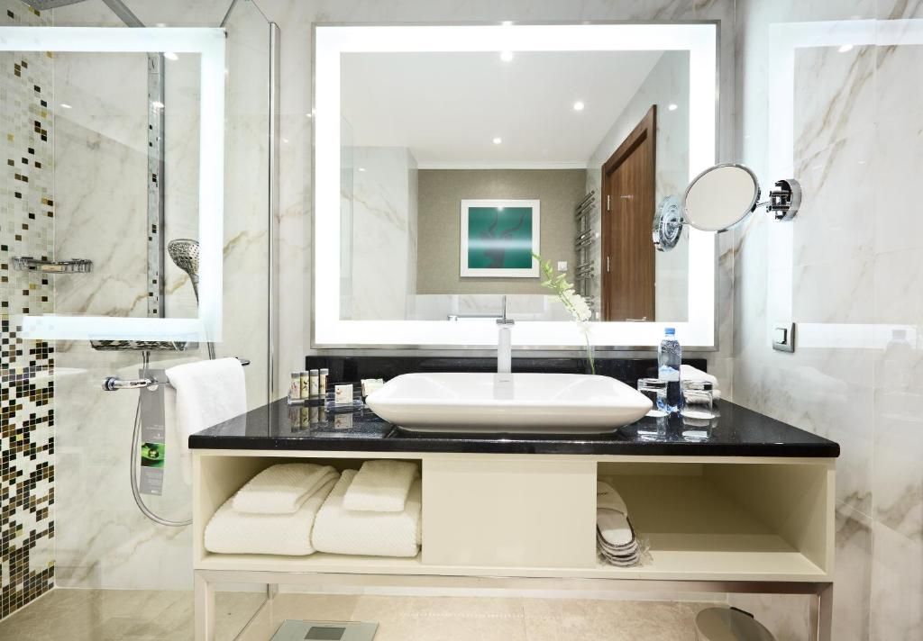 Renaissance Minsk Hotel by Marriott фото 22