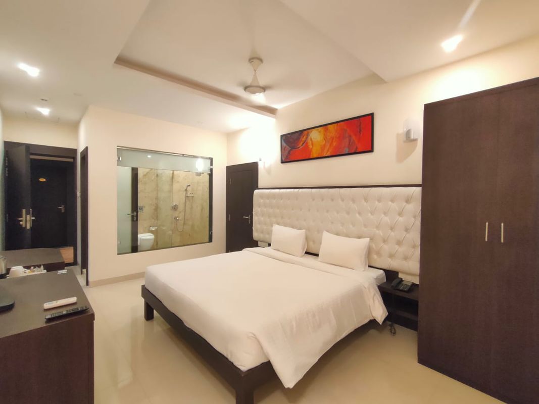 Krishna Beach Resort & Spa фото 3