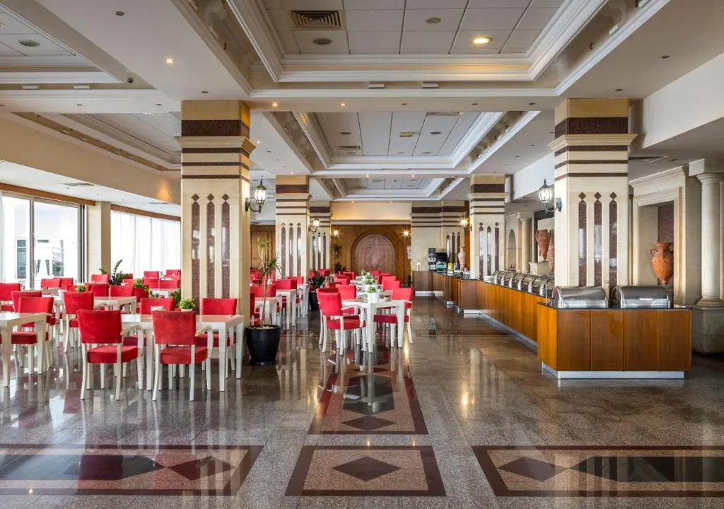 Constantinos The Great Beach Hotel фото 4
