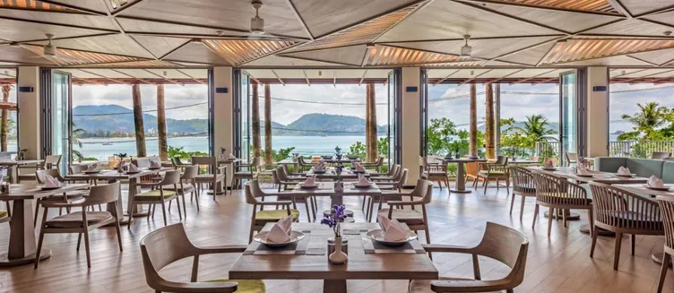 Фото отеля Oceanfront Beach Resort & Spa