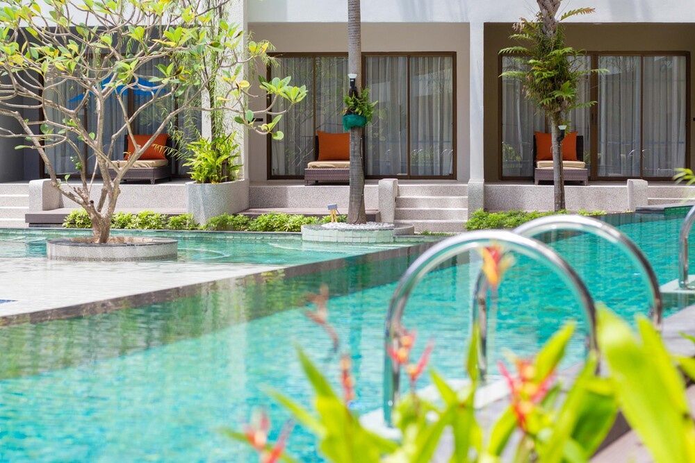 Deevana Plaza Phuket фото 41
