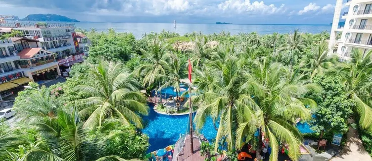 LaCosta Seaside Resort Hotel Sanya