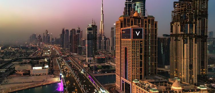 Фото отеля V Hotel Dubai, Curio Collection by Hilton