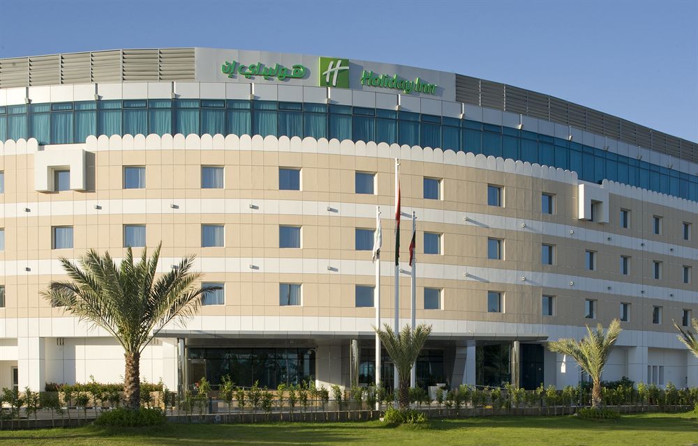 Holiday Inn Muscat Al Seeb фото 16
