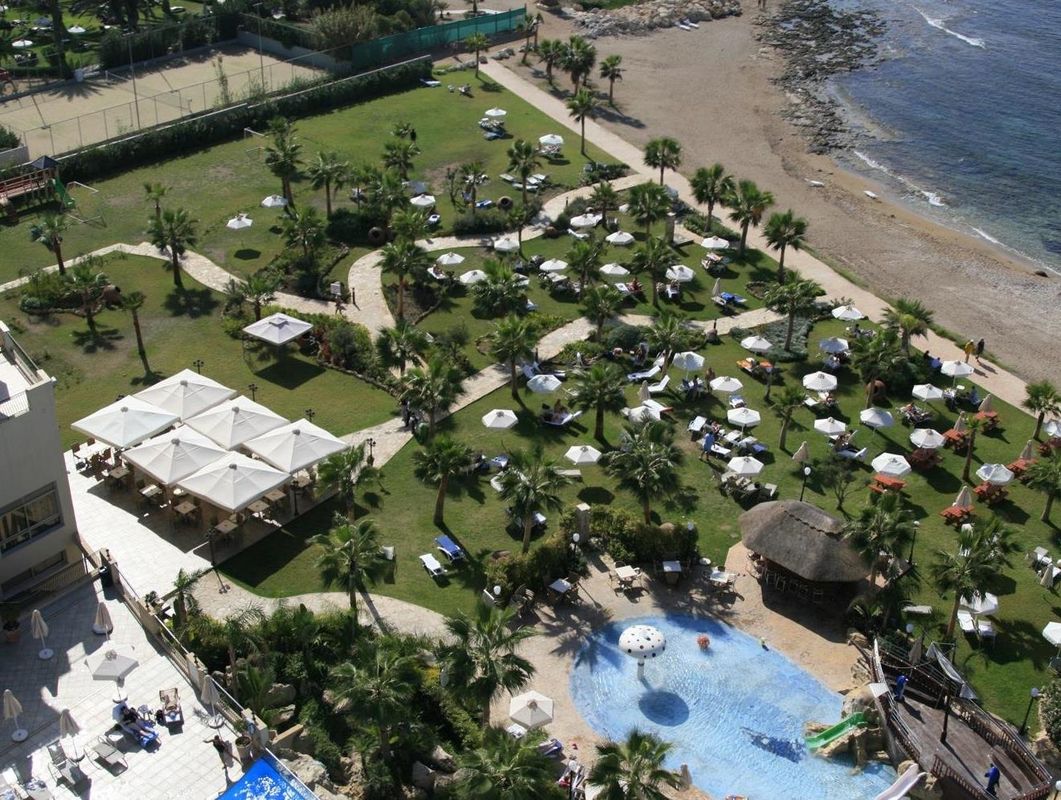 Aquamare Beach Hotel фото 9