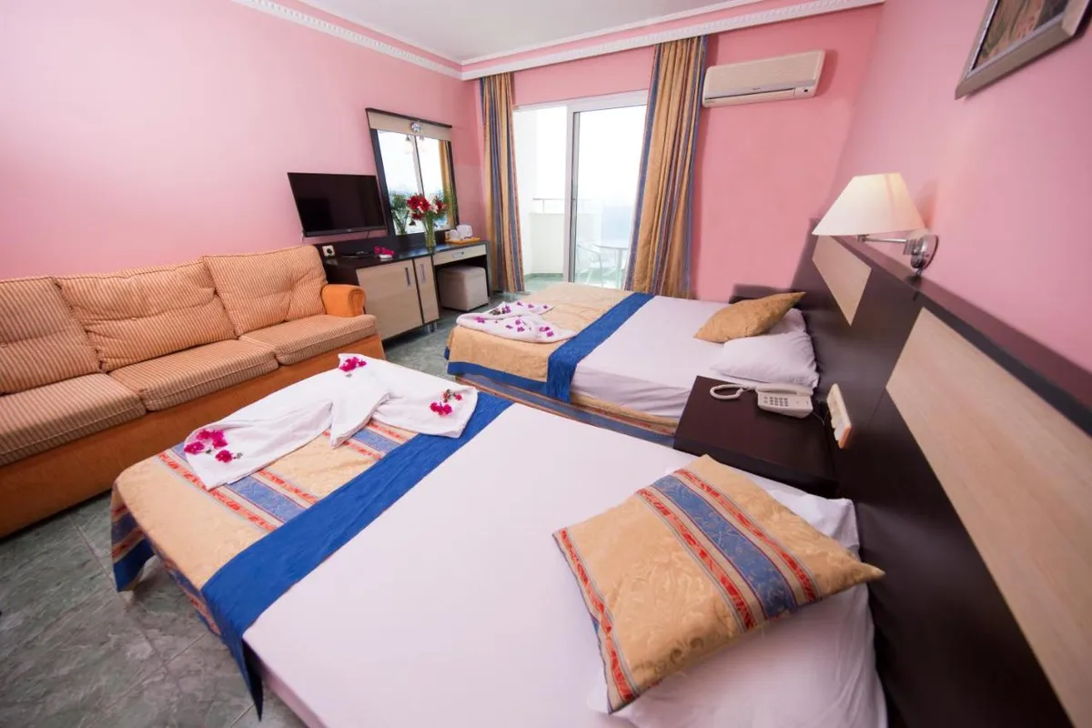 First Class Hotel фото 3