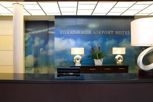 Steigenberger Airport Hotel фото 175
