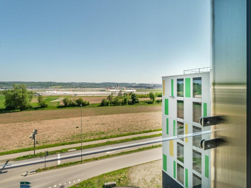 B&B Hotel Zurich Airport фото 19