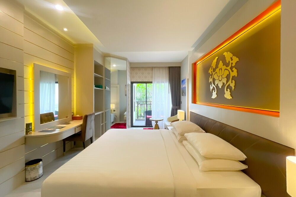 Quality Resort and Spa Patong Beach фото 50
