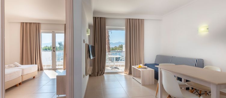 Фото отеля Aegean Blu Hotel & Apartments