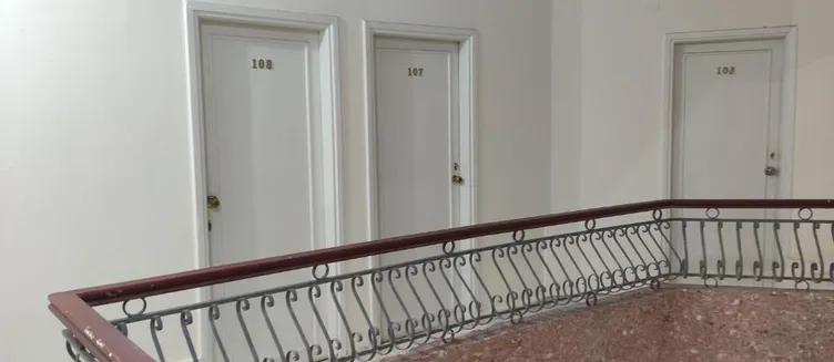 Фото отеля Canary Hotel