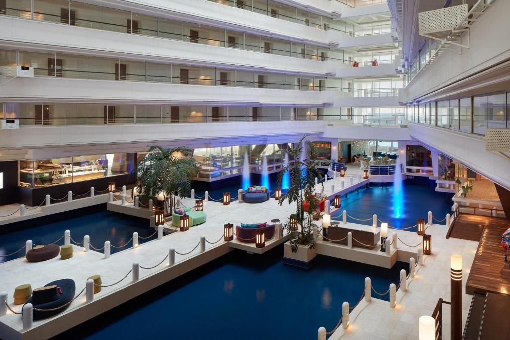 Sheraton Okinawa Sunmarina Resort фото 42