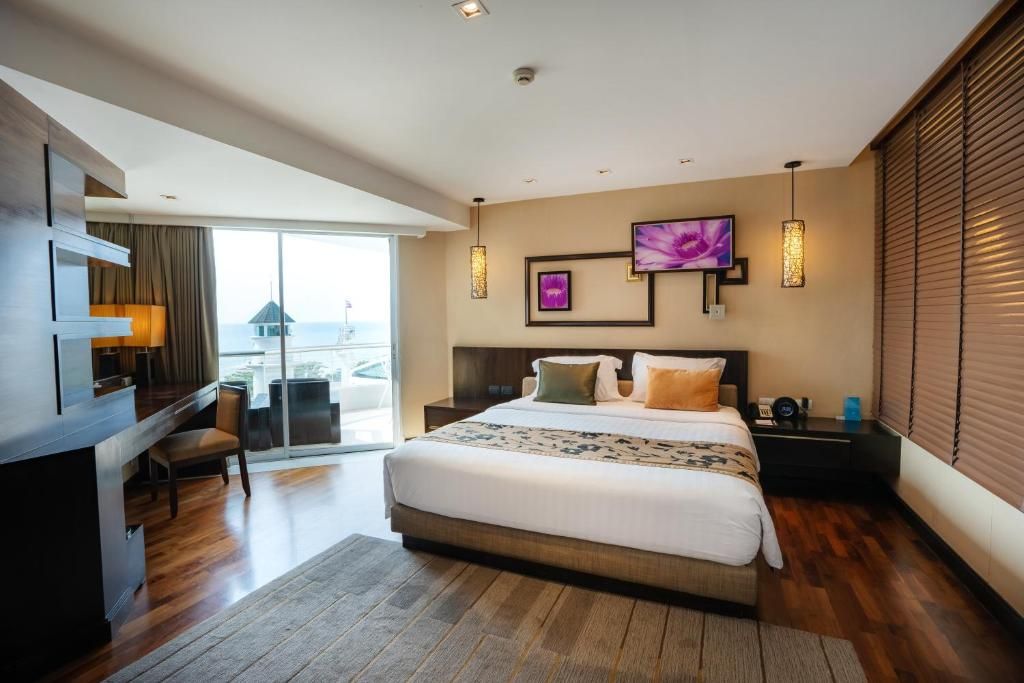 A-ONE Pattaya Beach Resort фото 33