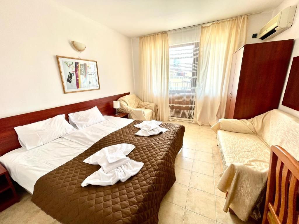 Holiday Village Yalta фото 0