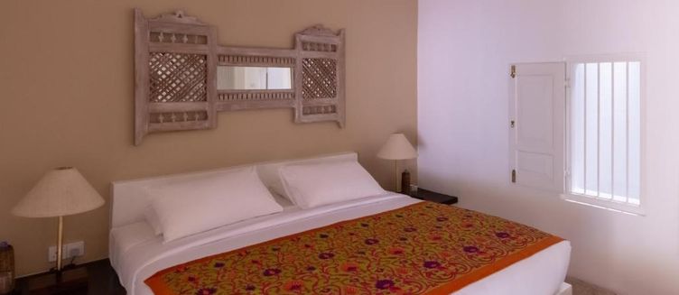 Фото отеля Nyne Hotels Rock Villa