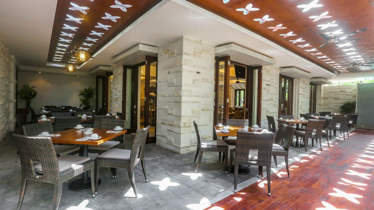 Grand Whiz Hotel Nusa Dua фото 12