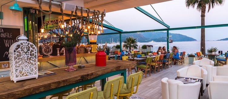 Фото отеля Honeymoon Hotel