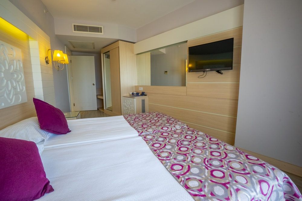 Sunmelia Beach Resort Hotel & Spa фото 201