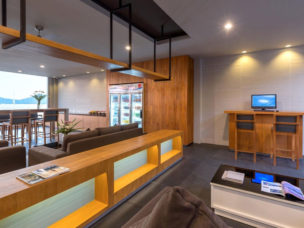 X10 Seaview Suites фото 39