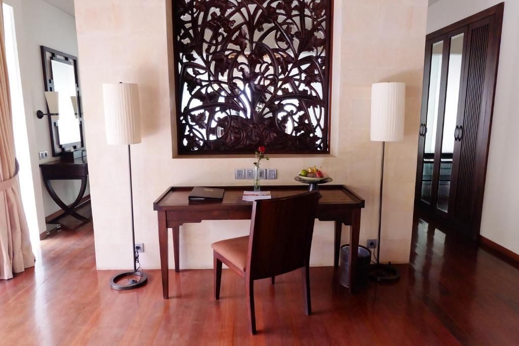 The Royal Santrian Luxury Beach Villas фото 55