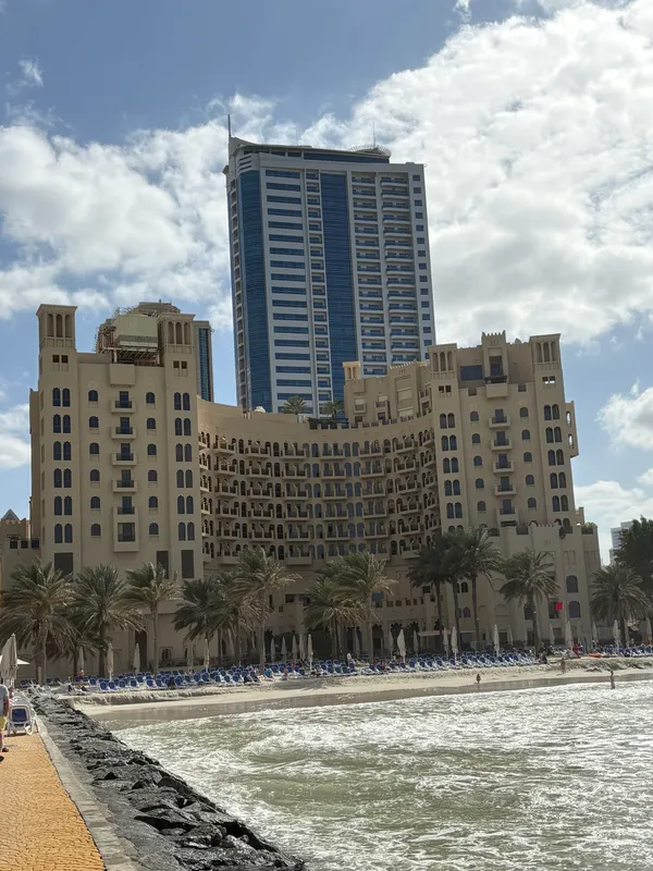 Bahi Ajman Palace Hotel фото 45