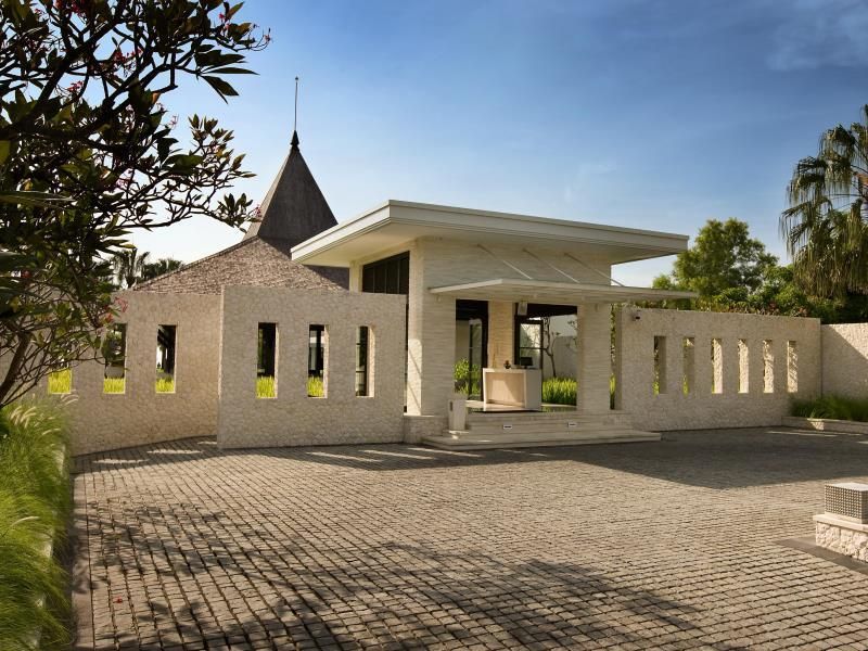 The Royal Santrian Luxury Beach Villas фото 40