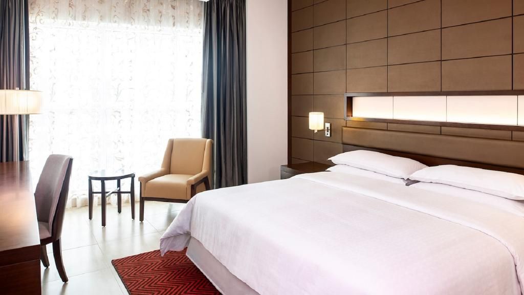 Four Points by Sheraton Sharjah фото 2