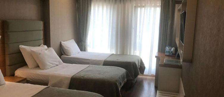 Фото отеля Life Corner Hotel