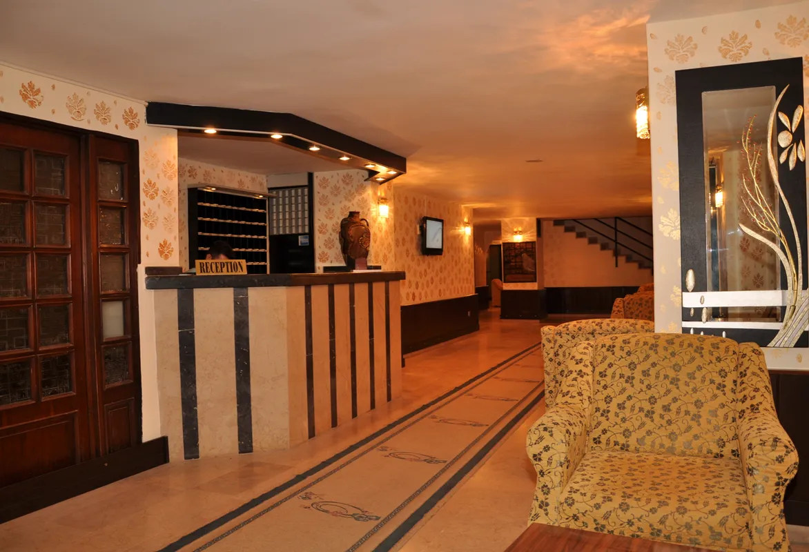 Gold Twins Boutique фото 3
