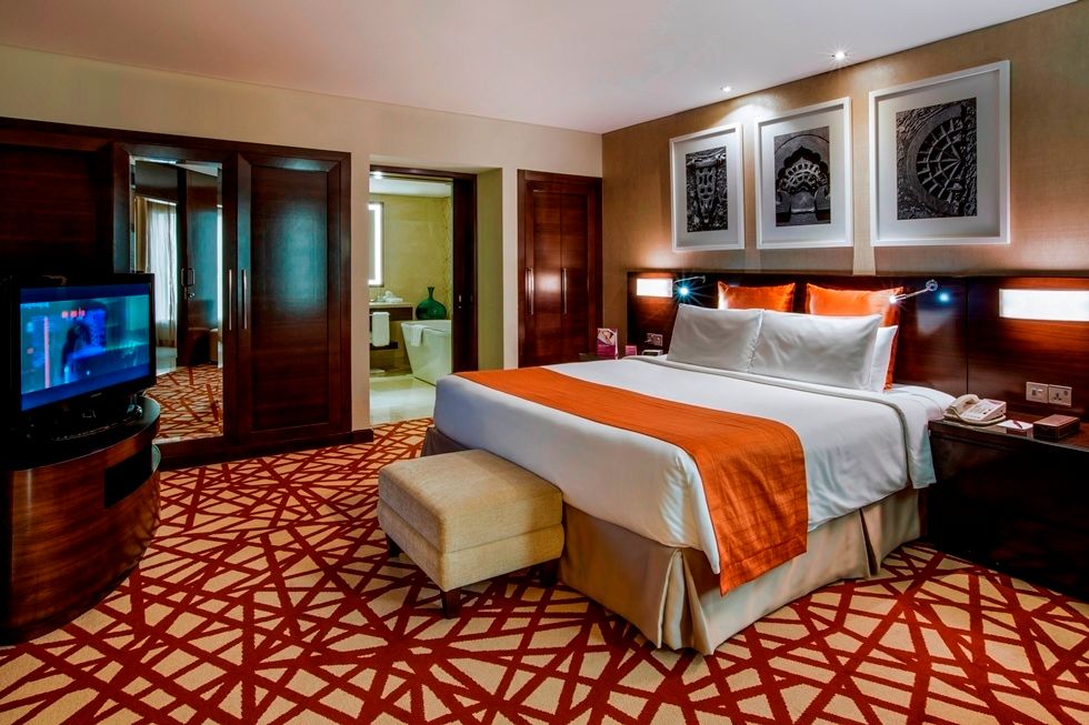 Crowne Plaza Dubai Deira фото 92