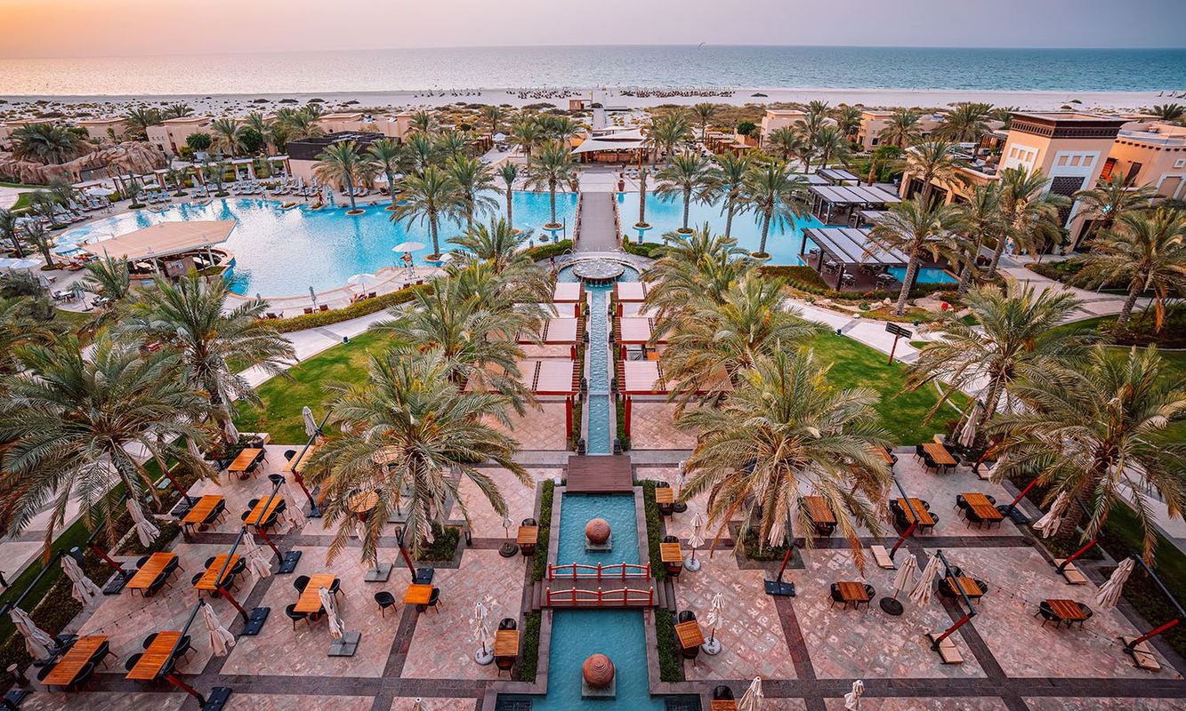 Saadiyat Rotana Resort and Villas фото 0
