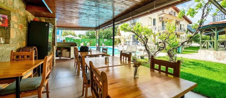 Фото отеля Dedeminn Garden Hotel