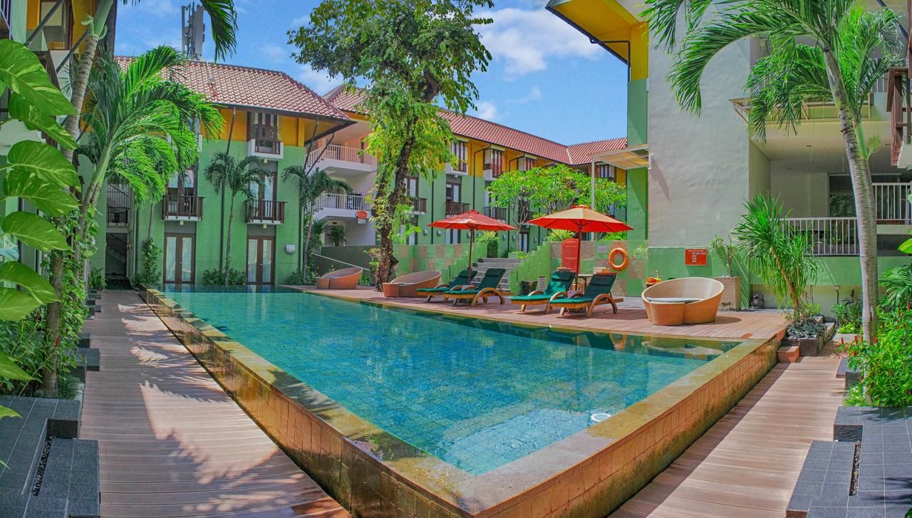 HARRIS Hotel Kuta Tuban Bali фото 0